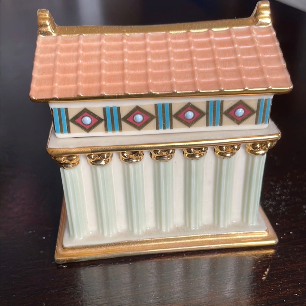 Lenox Lyceum Gold and Cream Decorative Trinket Box